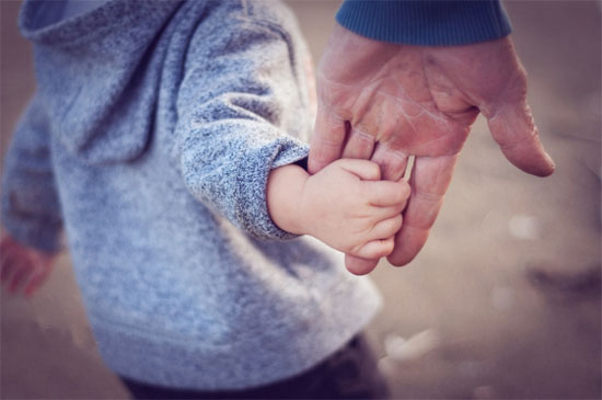 daddy-hand-4876-1403495532