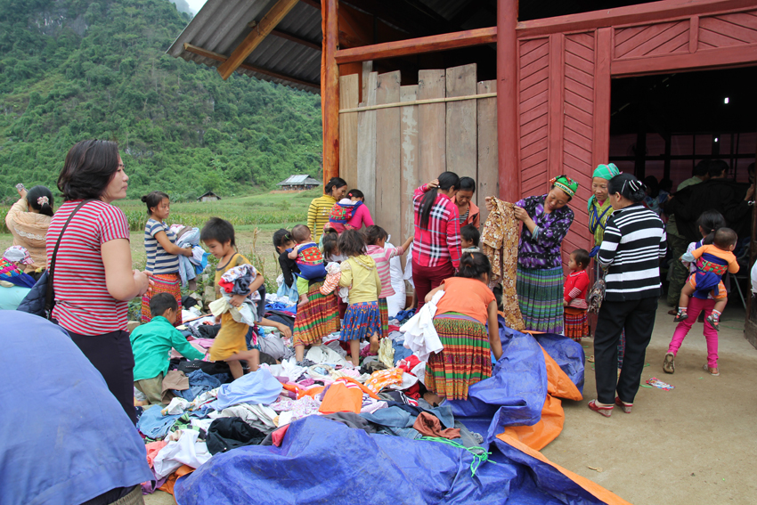 Chương Trình “Áo Ấm Mùa Đông” Năm 2015