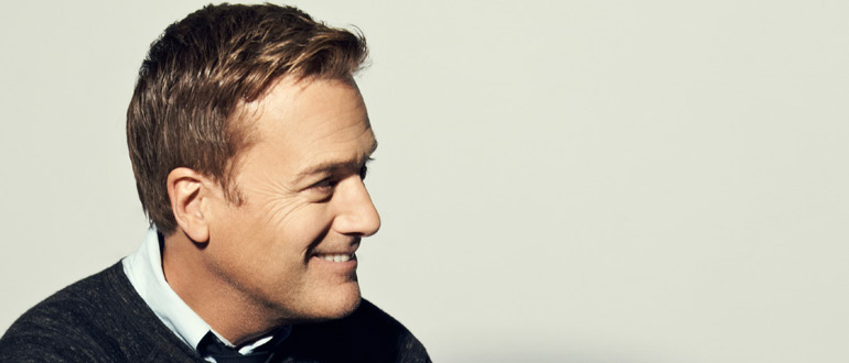 Nhạc Sĩ Michael W. Smith Chia Sẻ Nhạc Cơ Đốc Cổ Điển Với Thế Hệ Tiếp Nối Qua Album Mới 'Hymns II'