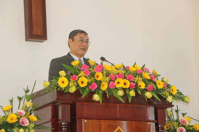 MS Lê Hoàng Phúc giảng Lời Chúa 