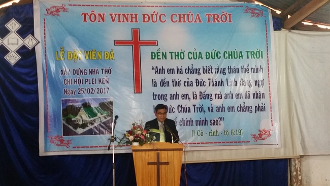 MsNc Rmah Nhui cầu nguyện đáp ứng Lời Chúa